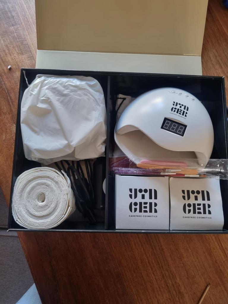 Super complete gelnagellak set, Sieraden, Tassen en Uiterlijk, Uiterlijk | Cosmetica en Make-up, Ophalen of Verzenden, Zo goed als nieuw