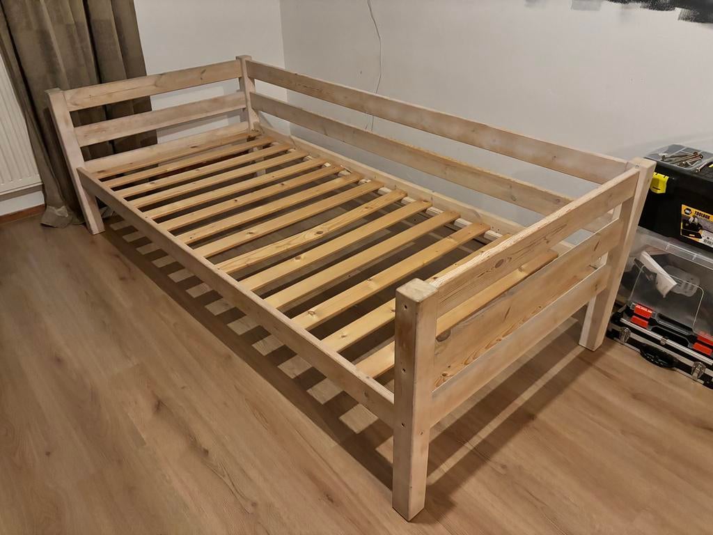 Eenpersoonsbed met opberglades, Ophalen, Gebruikt, 90 cm, Eenpersoons