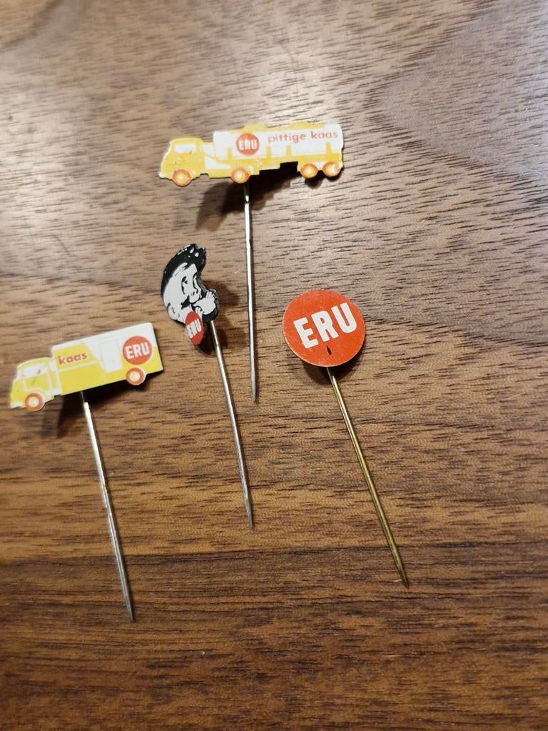 379 Vintage ERU Kaas Speldjes - Set van 4, Ophalen of Verzenden, Gebruikt