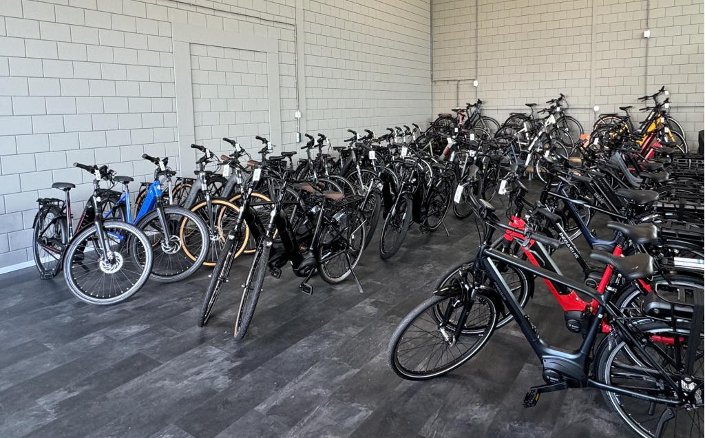A-merk E-bikes | Bosch middenmotor | GRATIS bezorgd NL & BE, Niet ingevuld, Niet ingevuld, Ophalen of Verzenden, Zo goed als nieuw