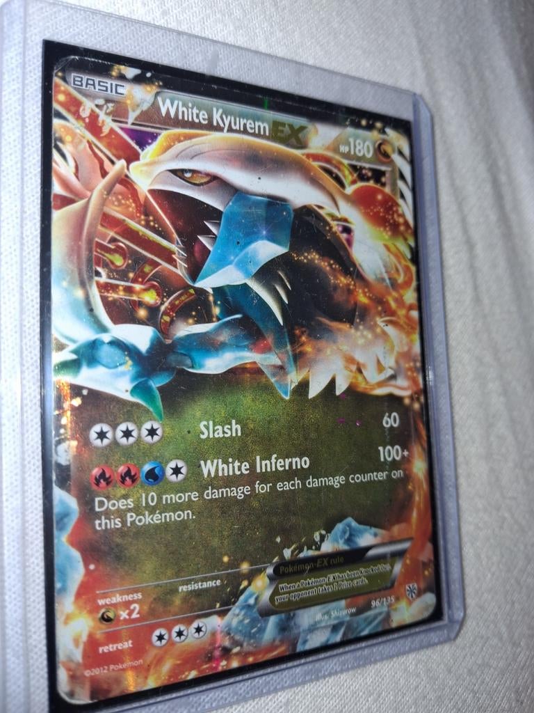 Pokemon kaart white kyurem EX, Ophalen of Verzenden, Zo goed als nieuw, Losse kaart, Foil