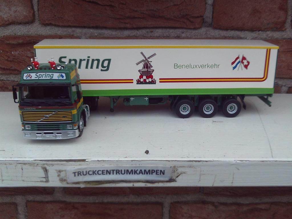 Tekno  Volvo  F16  Globetrotter  van  Spring., Hobby en Vrije tijd, Modelauto's | 1:50, Ophalen of Verzenden, Nieuw, Bus of Vrachtwagen