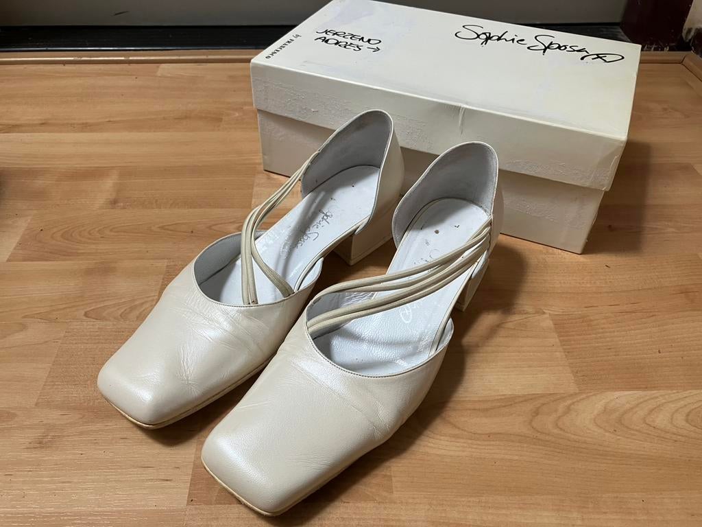 Schoenen creme maat 38, Ophalen of Verzenden, Zo goed als nieuw, Beige, Schoenen