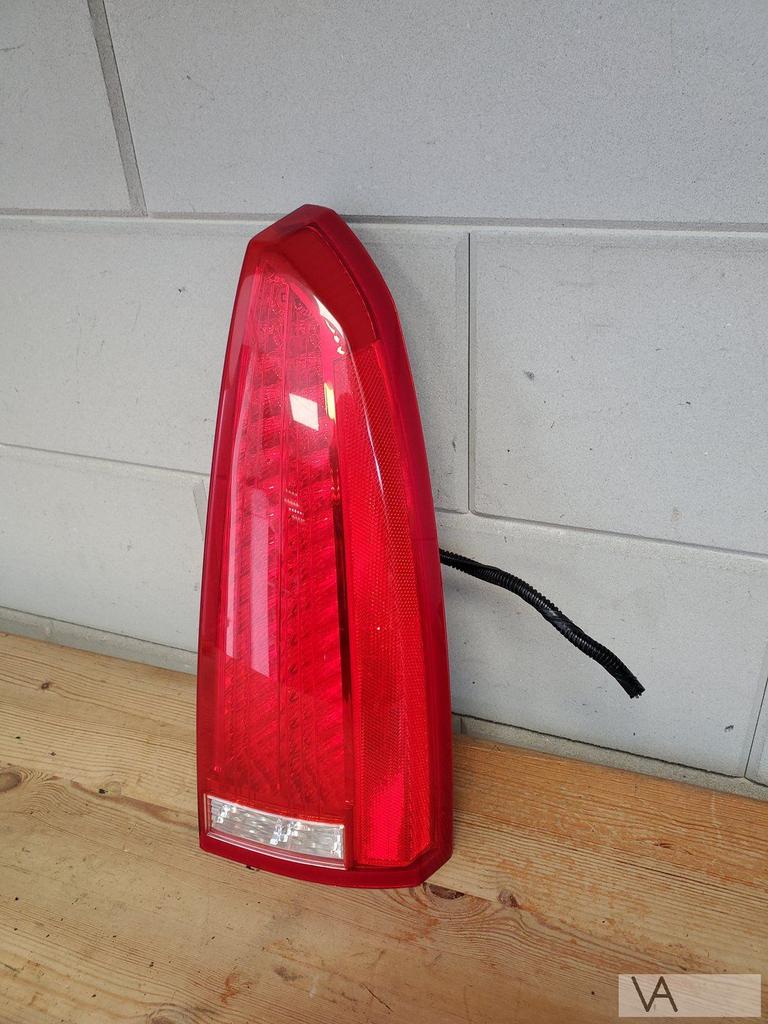 Cadillac DTS 2005 -2011 achterlicht rechts led 15777302 €250, Ophalen of Verzenden, Gebruikt, Cadillac