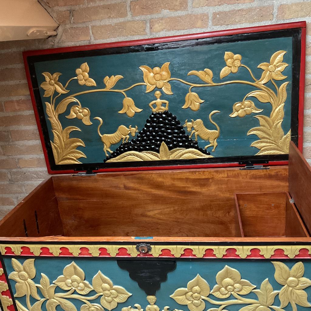 Oosterse dekenkist, Ophalen, Gebruikt, 100 tot 150 cm, 50 tot 75 cm