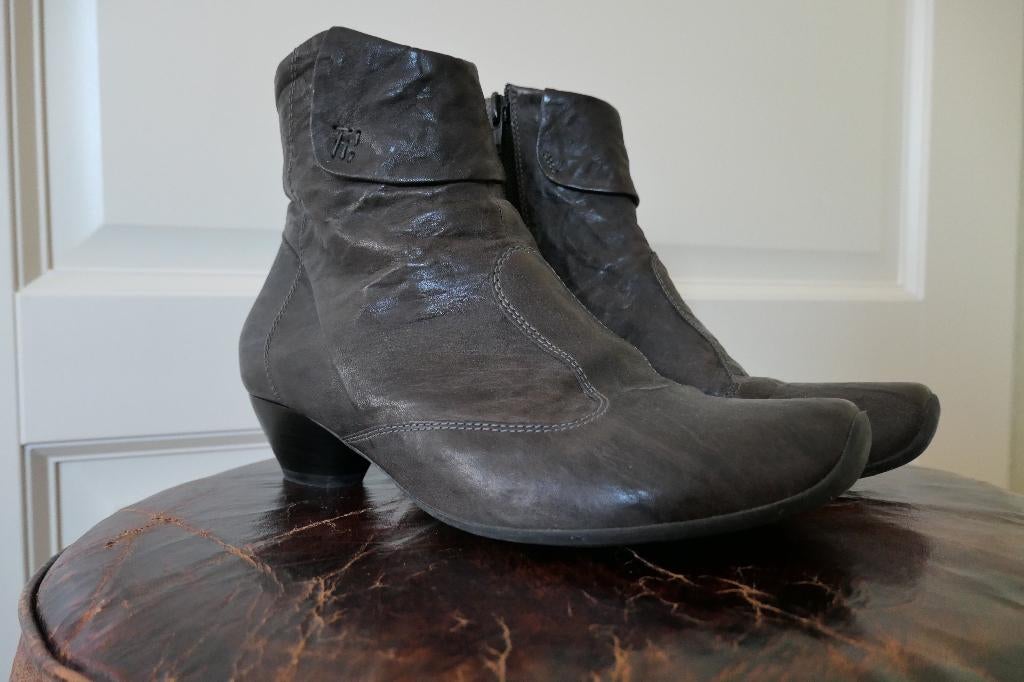 Mooie Think! enkellaarsjes maat 37,5, Kleding | Dames, Schoenen, Overige kleuren, Think!, Lage of Enkellaarzen, Ophalen of Verzenden