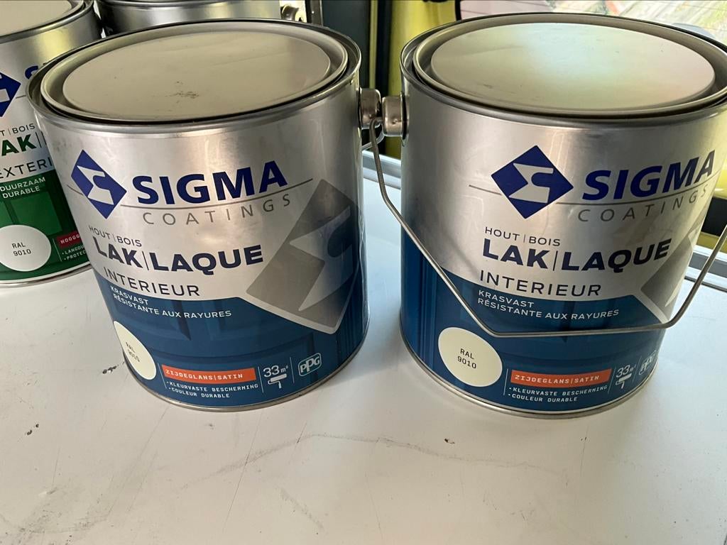 Sigma 9010  zijdeglans (waterbasis) 2,5 l. 49 eur0 per stuk, Ophalen of Verzenden, Nieuw, Wit, Lak