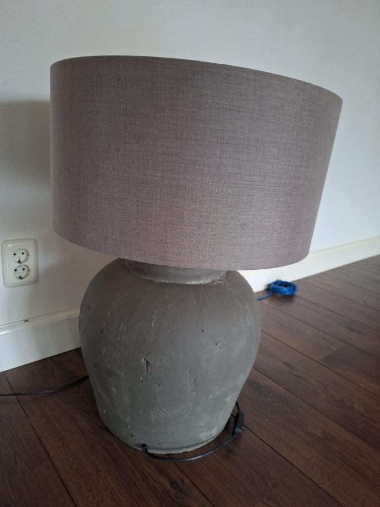 Grote tafellamp / kruiklamp, Huis en Inrichting, Ophalen of Verzenden, Zo goed als nieuw, Grijs, Rond