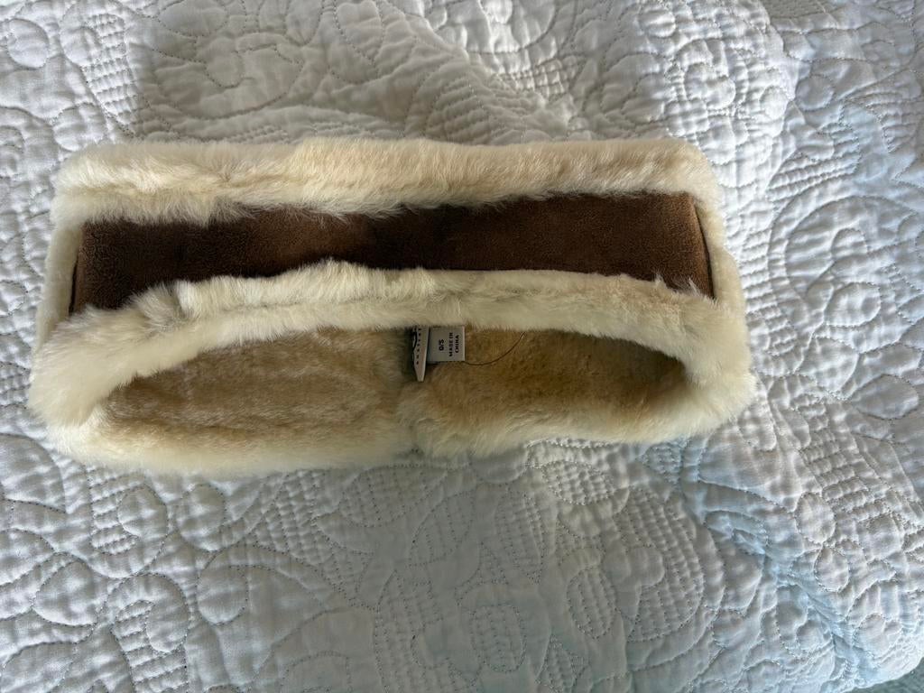 Nieuwe UGG haarband hoofdband oorwarmer ongedragen maat S, Ophalen of Verzenden, Nieuw, 55 cm (S, 6⅞ inch) of minder