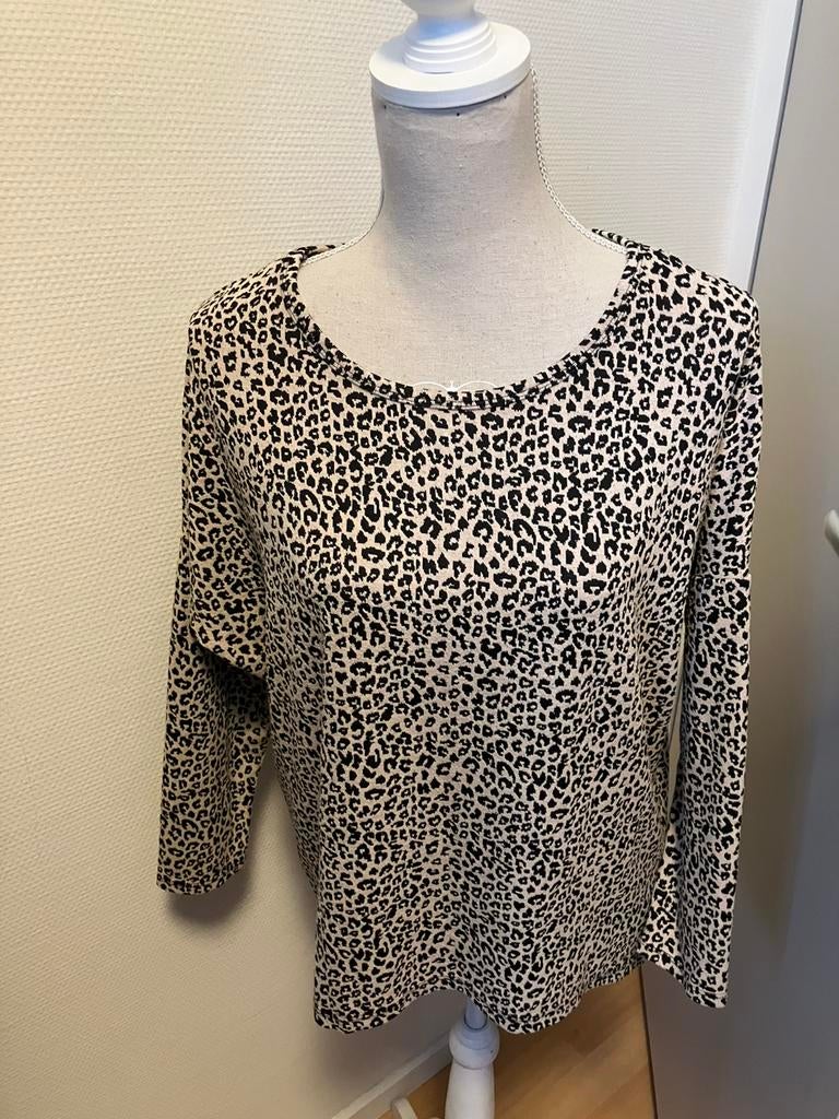 Z.g.a.n=wijd tijgerprint shirt=made in italy/m, Kleding | Dames, Tops, Maat 38/40 (M), Beige, Ophalen of Verzenden, Zo goed als nieuw