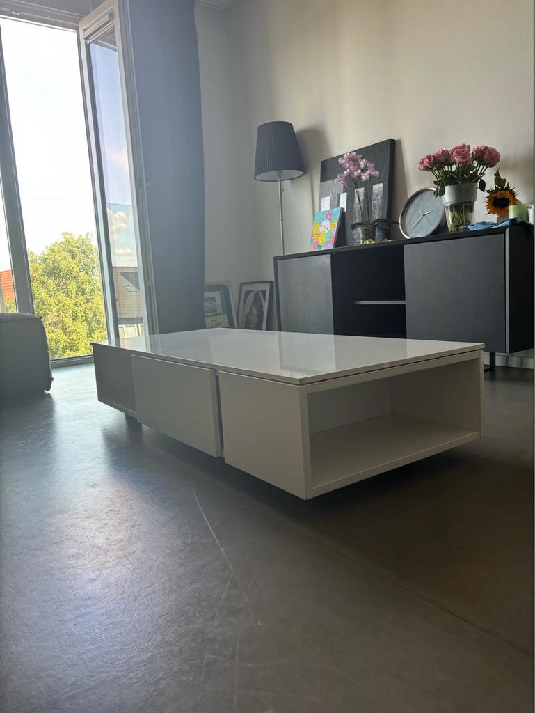 Witte hoogglans tv-meubel / salontafel. Ophalen in Sneek, Huis en Inrichting, Tafels | Salontafels, Ophalen, Kunststof, Gebruikt