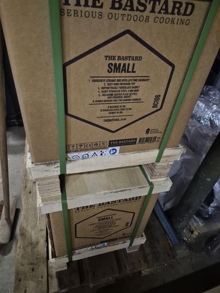 Bastard Small, Ophalen of Verzenden, Nieuw, The Bastard