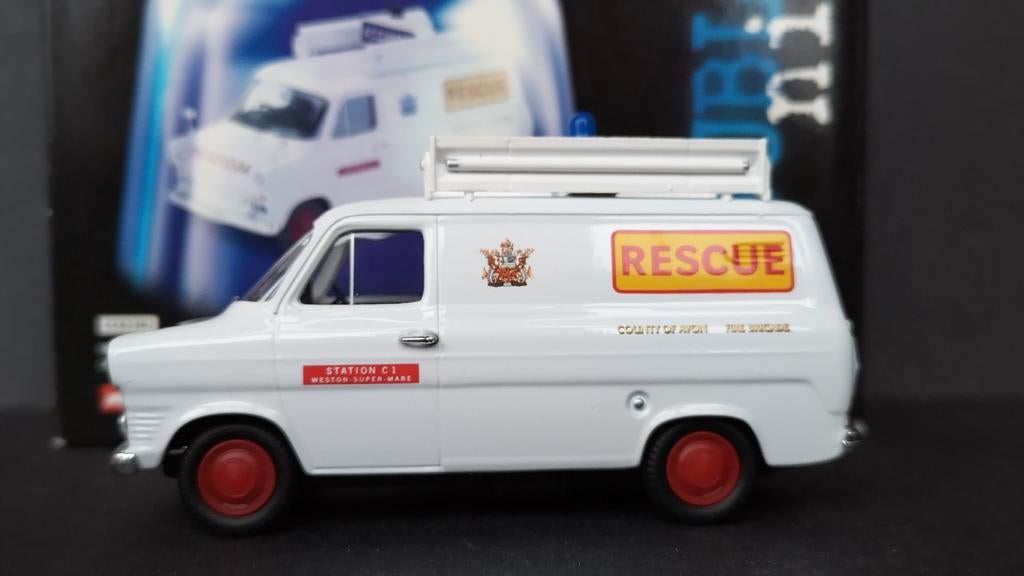Ford Transit Accident Unit Avon County 1:43 Corgi Pol, Auto, Nieuw, Info@corgiclassics.com, Corgi Classic Limited