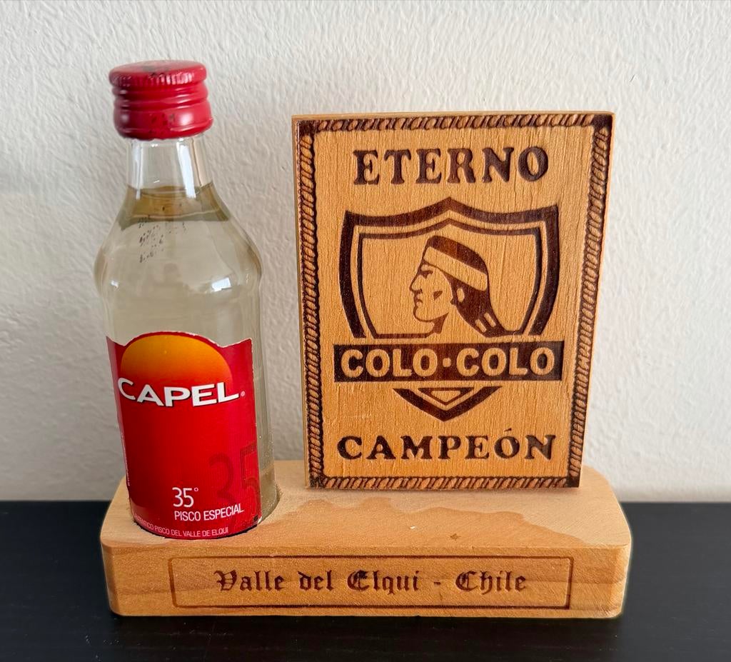 Colo Colo, Pisco Capel Souvenir | Chile | Valle del Elqui, Ophalen of Verzenden, Nieuw, Buitenlandse clubs, Overige typen