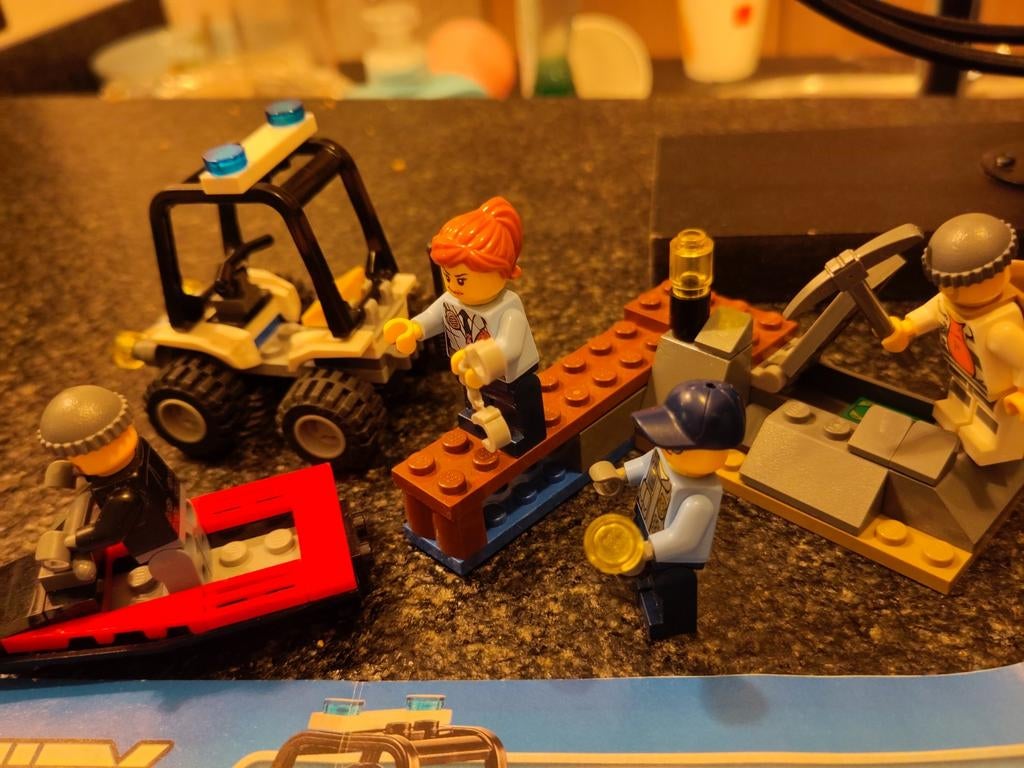LEGO City 60127 - Politie op het eiland, Ophalen of Verzenden, Gebruikt, Complete set, Lego