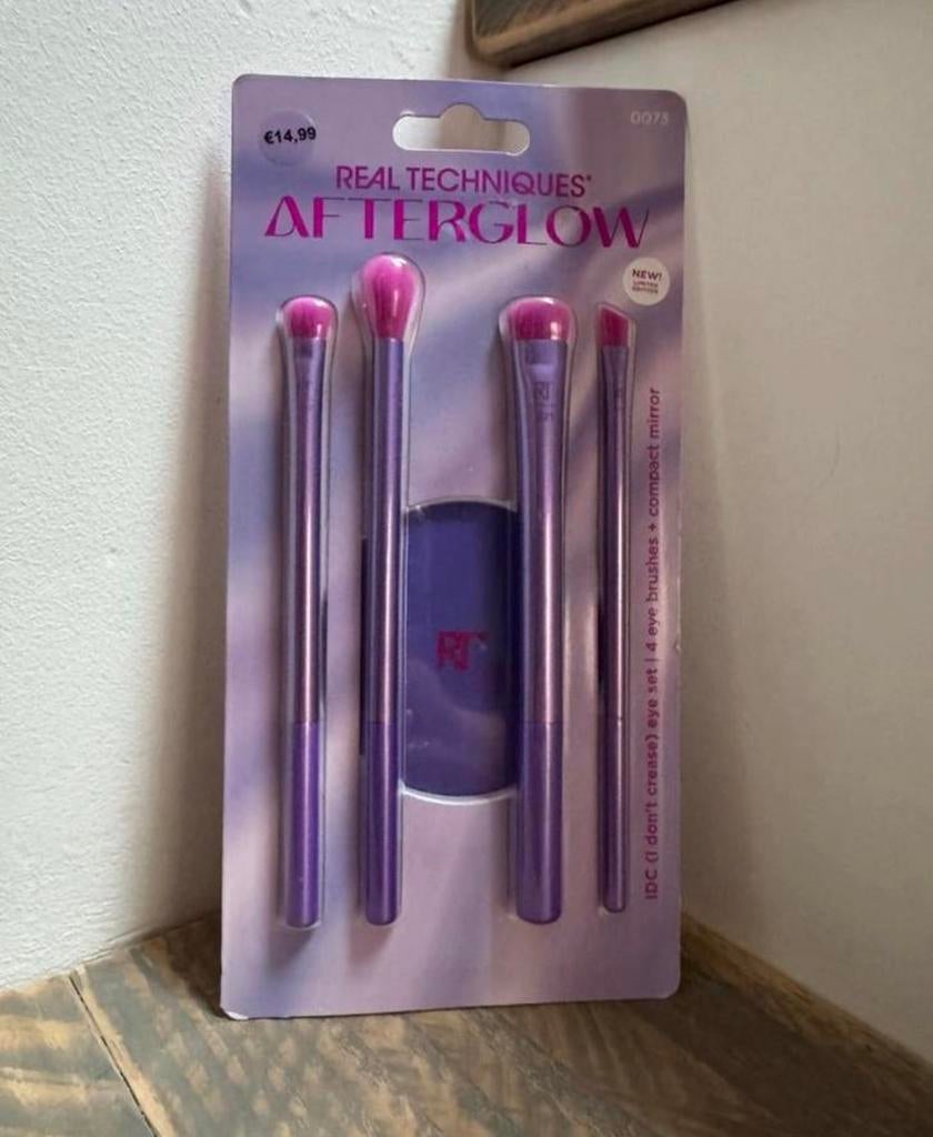 Real Techniques Kwastenset - Afterglow, Gehele gezicht, Paars, Nieuw, Ophalen of Verzenden