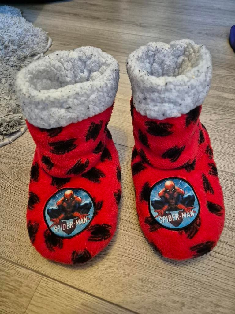 Kindersloffen maat 26-30 - Spiderman, Ophalen of Verzenden