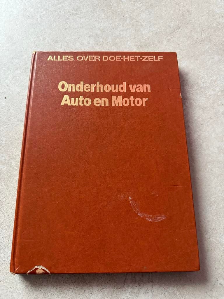 Onderhoud Auto en Motor - Doe-het-zelf boek, Boeken, Ophalen of Verzenden, Gelezen, Algemeen
