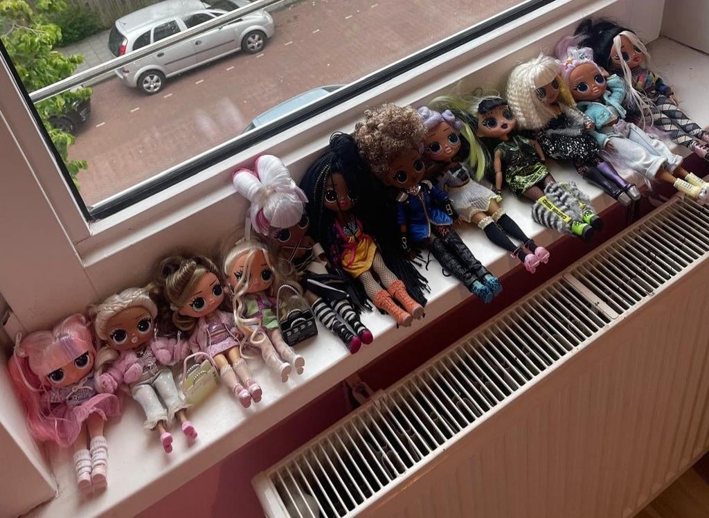 LOL POPPEN/HUIS/ AUTO'S/ACCESSOIRES/ BEUATY KOFFER, Ophalen, Zo goed als nieuw, Overige typen