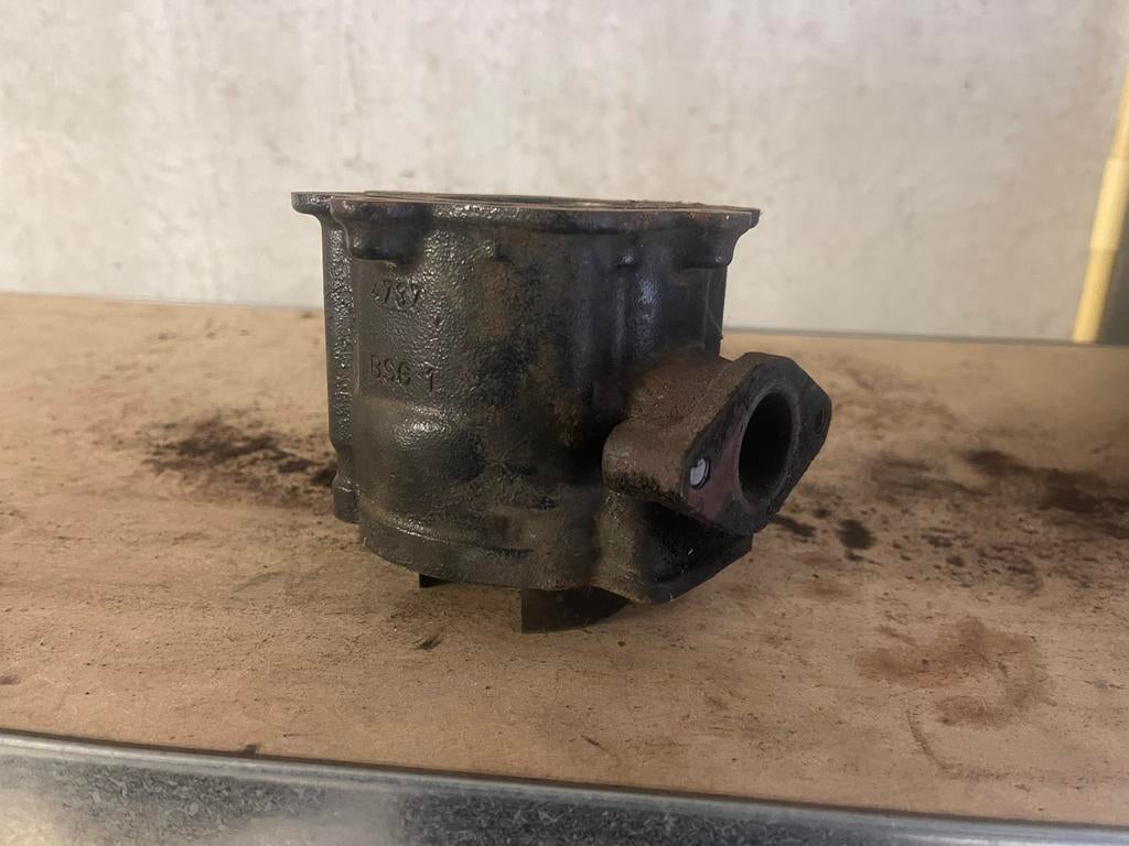 Lc 125cc 2t cilinder runner hexa, Antiek en Kunst, Curiosa en Brocante, Ophalen of Verzenden