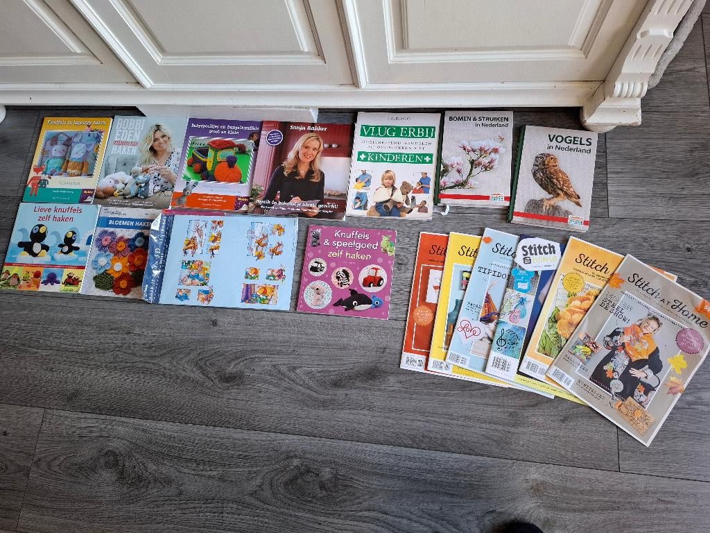 Zolder opruiming! Hobby boeken, funko poppen, zie foto's, Ophalen of Verzenden