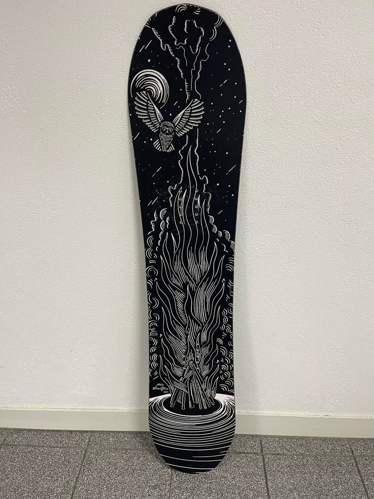 Snowboard Alibi 130cm - All Mountain, Sport en Fitness, Snowboarden, Ophalen, Gebruikt, Board