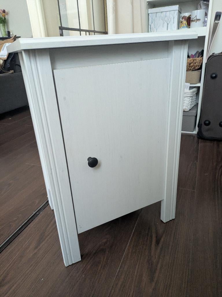 BRUSALI bedside table / nachtkastje, Ophalen, Overige materialen, Gebruikt, Minder dan 45 cm