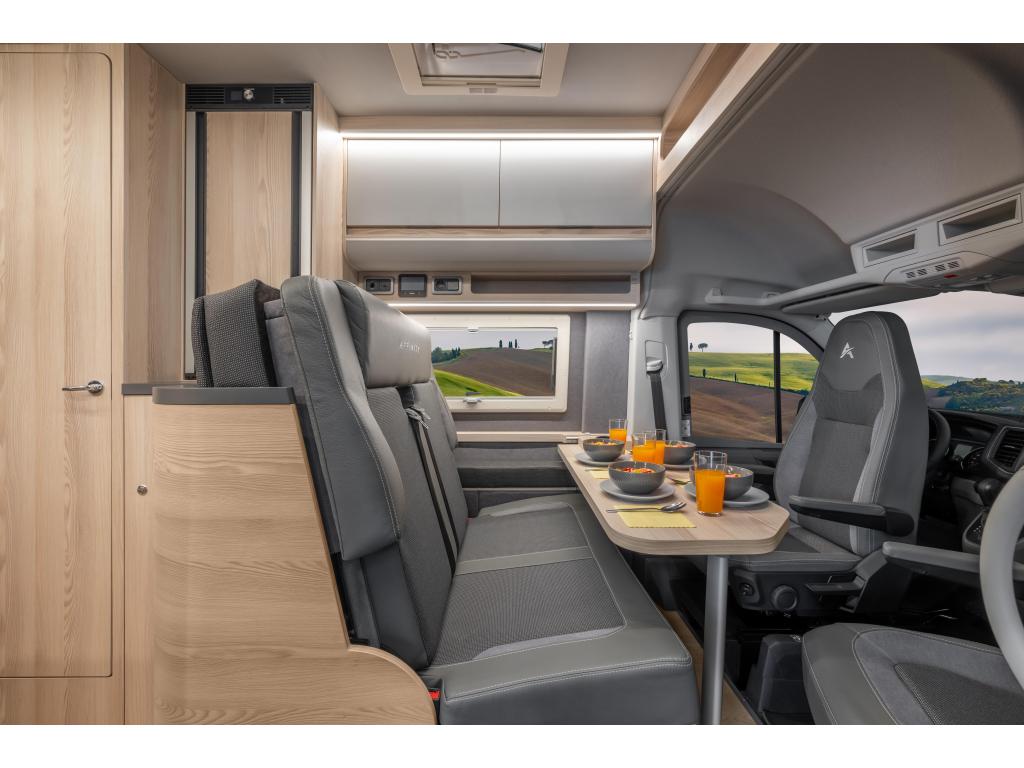 Affinity M Four, Buscamper of Camperbus, Ringverwarming, Dakluik, Airbags