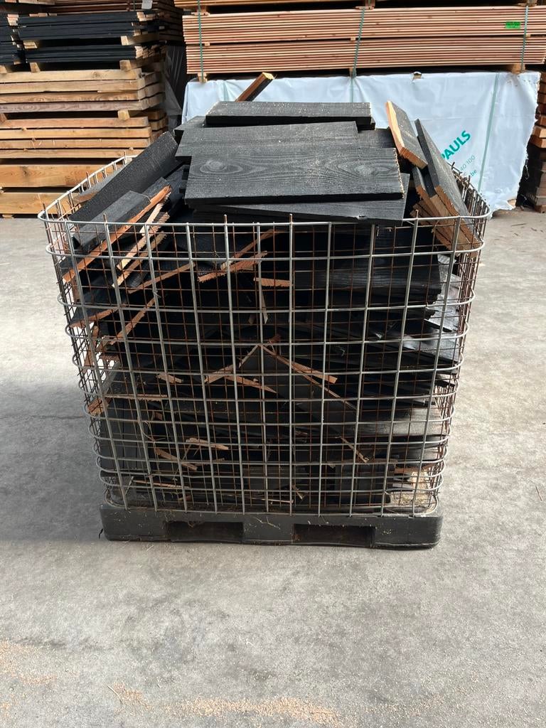 IBC krat met douglas afvalstukken GRATIS!!, Ophalen of Verzenden, Zo goed als nieuw, 110 cm of meer, 100 cm of meer