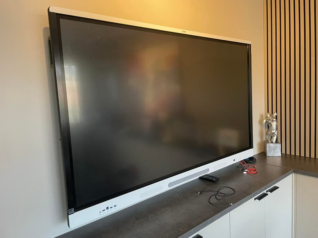 Smartboard mx065 v3, Overige merken, 50 Hz, Ophalen of Verzenden, Zo goed als nieuw