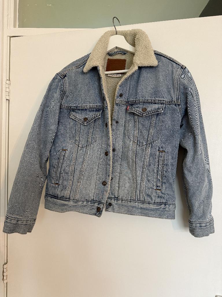 Levi's spijkerjas gevoerd, Kleding | Dames, Blauw, Ophalen of Verzenden, Zo goed als nieuw, Maat 36 (S)