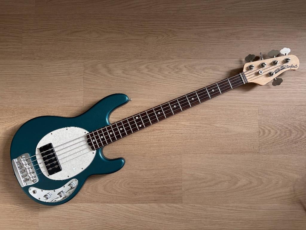 Music Man Stingray SUB 5 Made in USA, Ophalen, Gebruikt, Elektrisch, 5-snarig