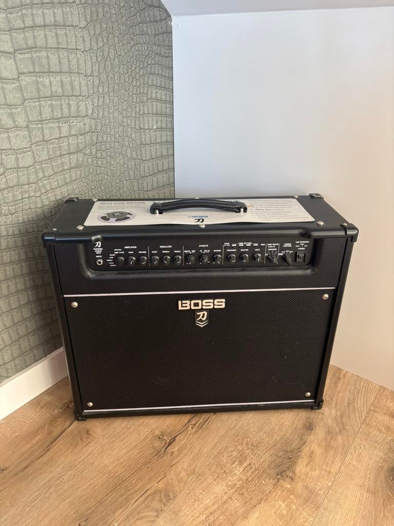 Boss Katana MK2 Artist 100 watt incl GA-FC, Ophalen of Verzenden, Zo goed als nieuw, 100 watt of meer