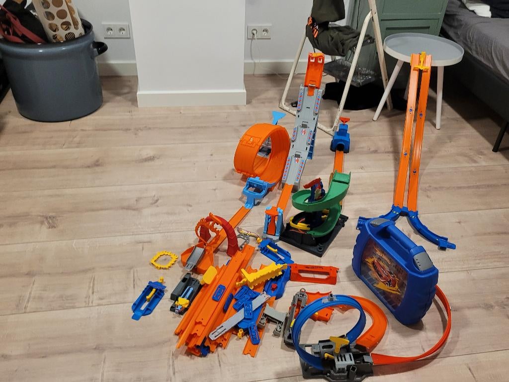 Complete Hot Wheels banen set, Kinderen en Baby's, Speelgoed | Racebanen, Racebaan, Ophalen of Verzenden, Zo goed als nieuw, Hot Wheels