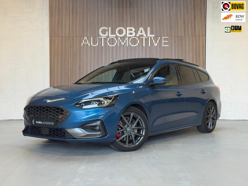 Ford Focus Wagon 2.3 EcoBoost ST-3 - 280PK - SCHUIFDAK - 19', Gebruikt, 4 cilinders, Blauw, Leder en Stof