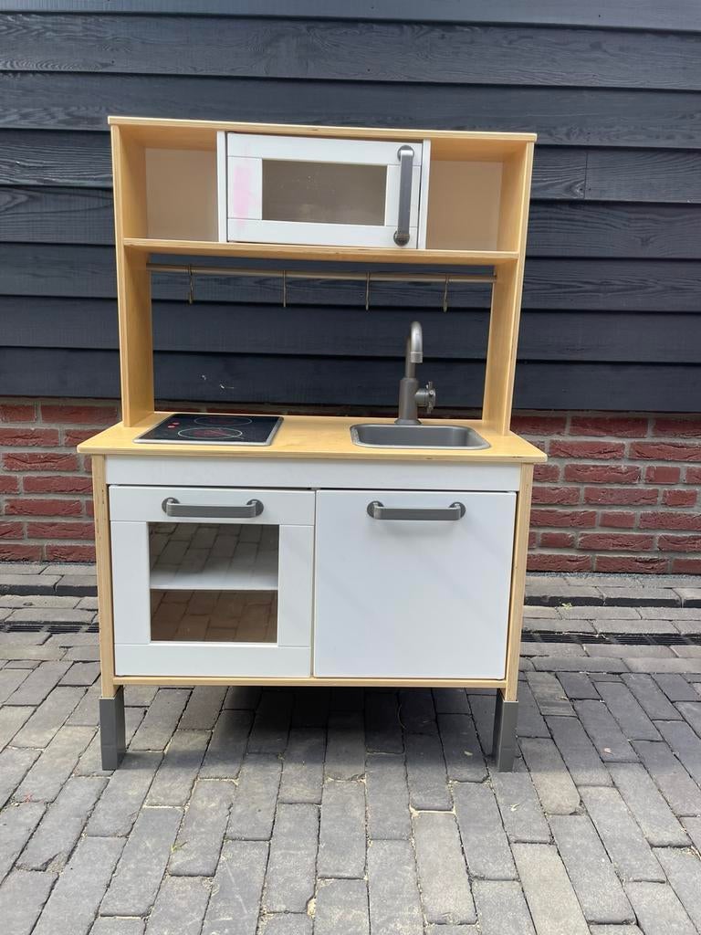 Ikea keukentje, Ophalen, Zo goed als nieuw