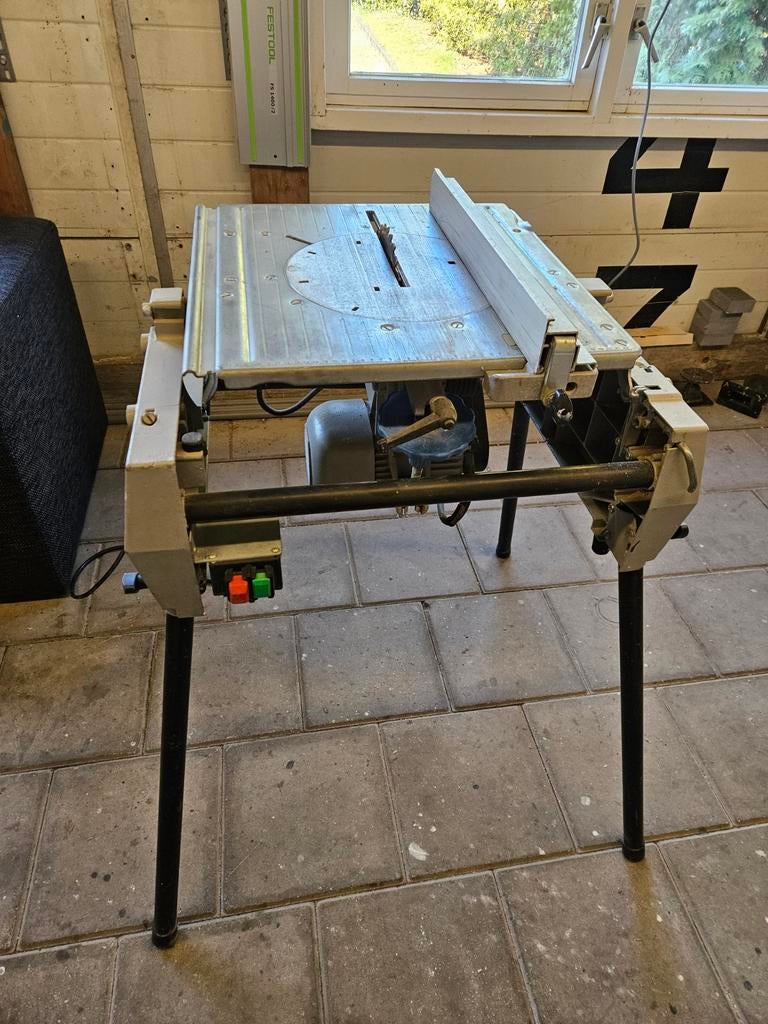 Elu zaagtafel met nieuwe kabelboom, Ophalen of Verzenden, Gebruikt, Overige typen, Elu