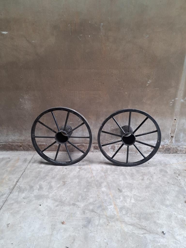 Decoratie wielen paardenkar, Ophalen