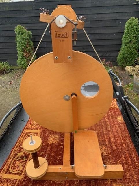 LOUET S 10 SPINNEWIEL, Ophalen of Verzenden, Zo goed als nieuw, Spinnewiel