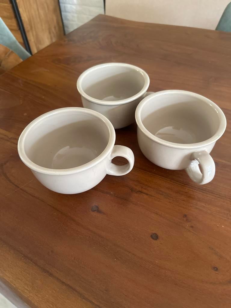 Set van 3 crèmekleurige soepkommen met oor, Gebruikt, Keramiek, Ophalen of Verzenden, Kom(men)