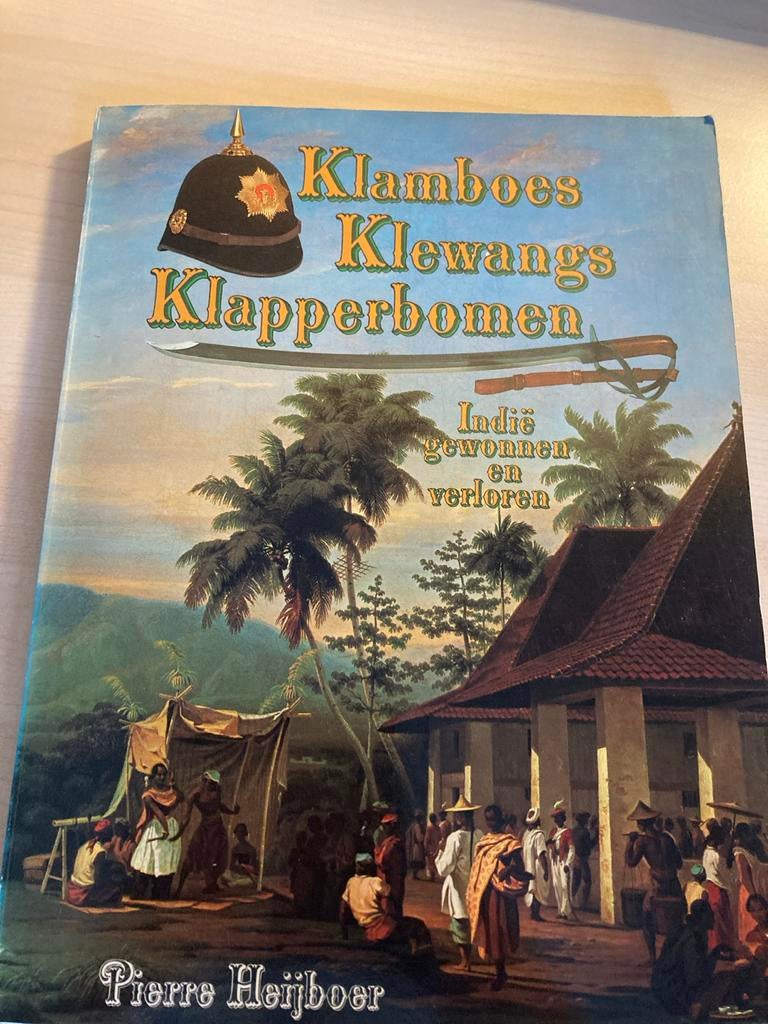 Klamoes Klewangs Klapperbomen - Indië gewonnen en verloren, Ophalen of Verzenden, 20e eeuw of later, Zo goed als nieuw