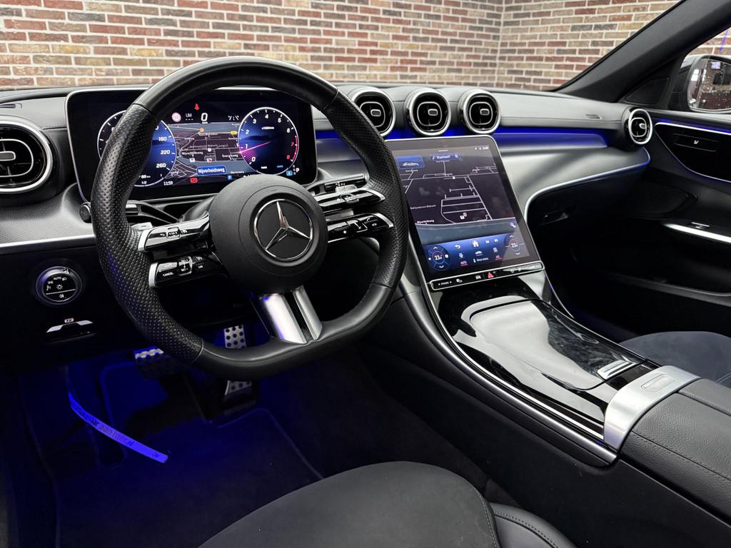 Mercedes-Benz C-klasse 200 AMG Line Panorama| Achteruitrijca, Automaat, Achterwielaandrijving, 4 cilinders, Parkeercamera