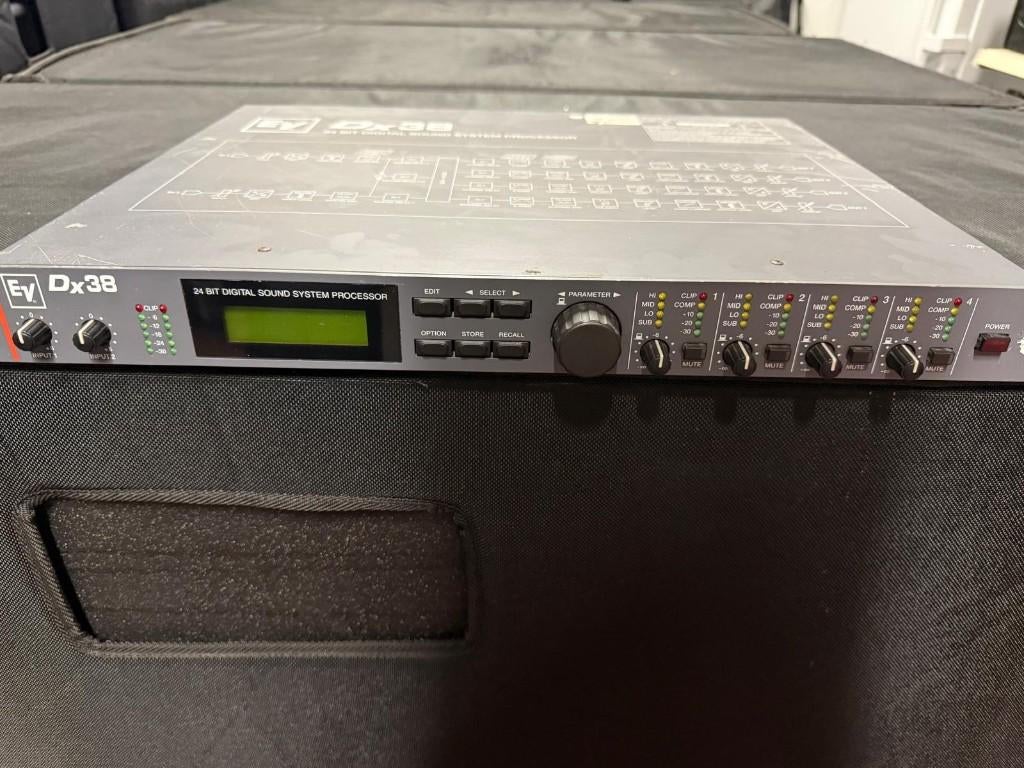 Electro Voice DX38 processor DX 38, Gebruikt, Overige typen, 120 watt of meer, Ophalen