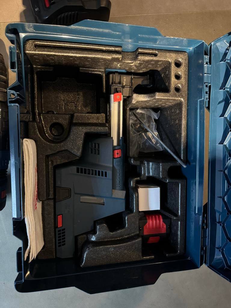 Bosch Professional GBH 18V-26F met 2x 5,5Ah accu's, Ophalen of Verzenden, Nieuw, Boor- en/of Breekhamer, Klopboormechanisme