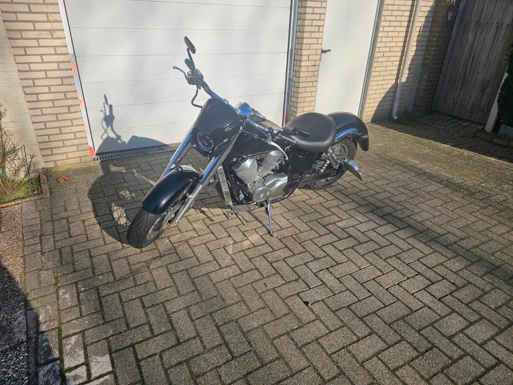 Honda Shadow VT750 - Chopper uit 1997