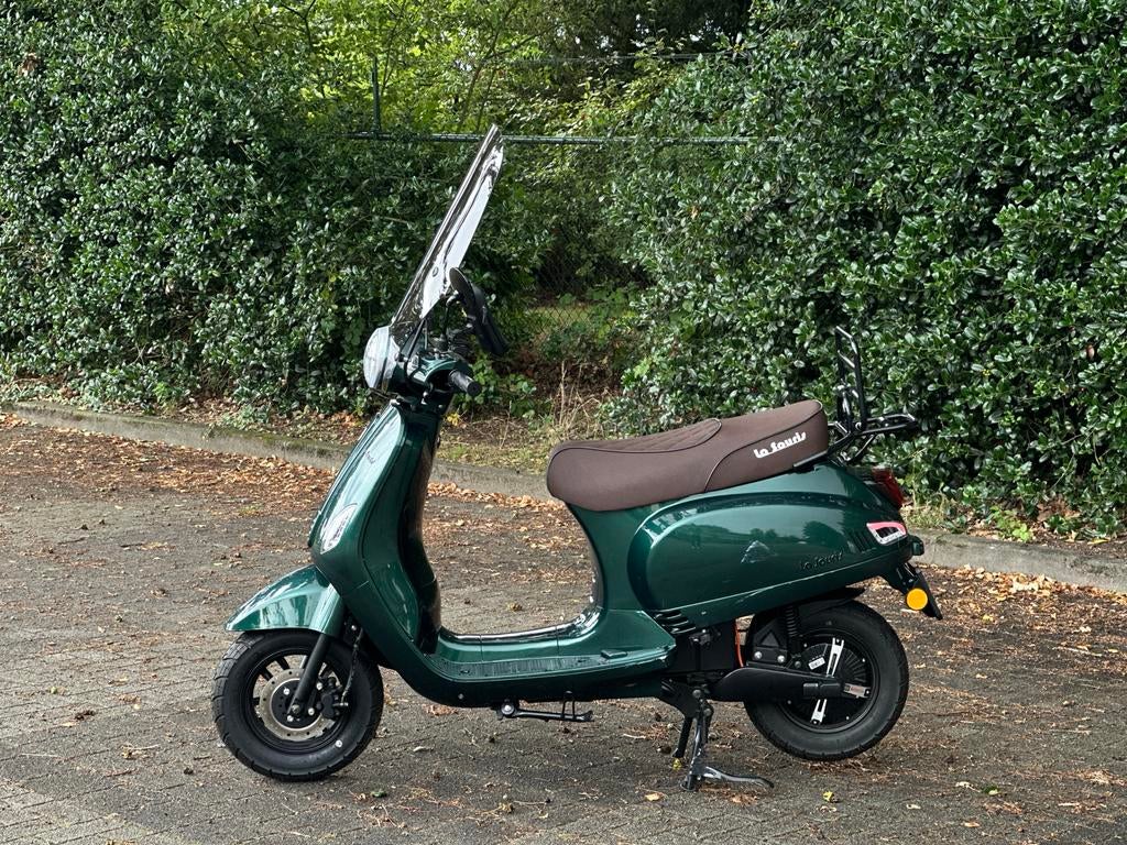 La Souris E-scooter, defecte accu en lader, 1.000km, Fietsen en Brommers, Snorfietsen en Snorscooters, Ophalen of Verzenden, Gebruikt