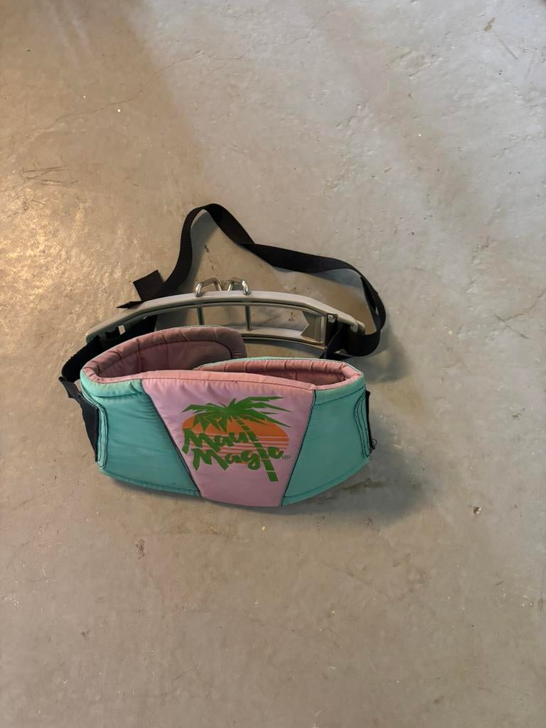 Vintage Maui Magic Surf Trapeze, Ophalen of Verzenden, Zo goed als nieuw, Overige typen, Minder dan 5 m²