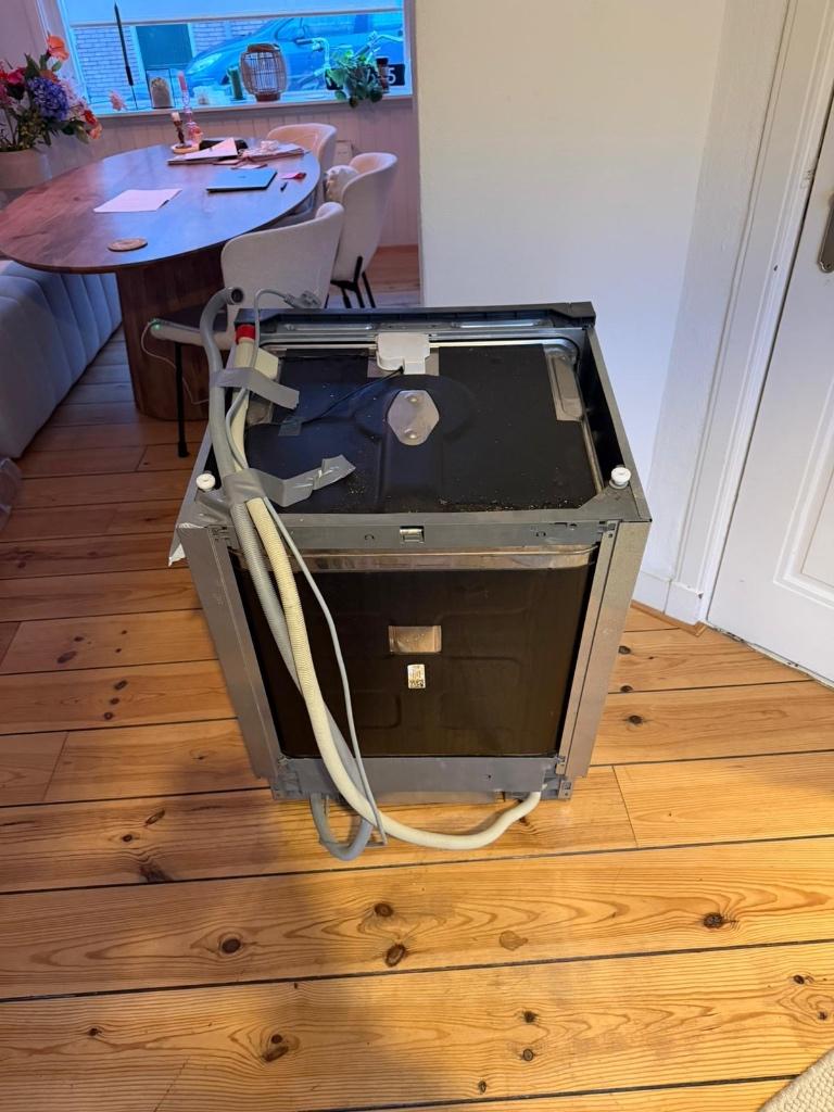 Oude kapotte vaatwasser op te halen, Ophalen, 60 cm of meer, Inbouw, Niet werkend