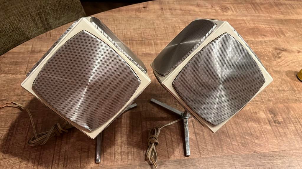 Design Grundig Audiorama 700 Cube luidsprekers jaren 60, Overige merken, Gebruikt, Ophalen of Verzenden, Minder dan 60 watt