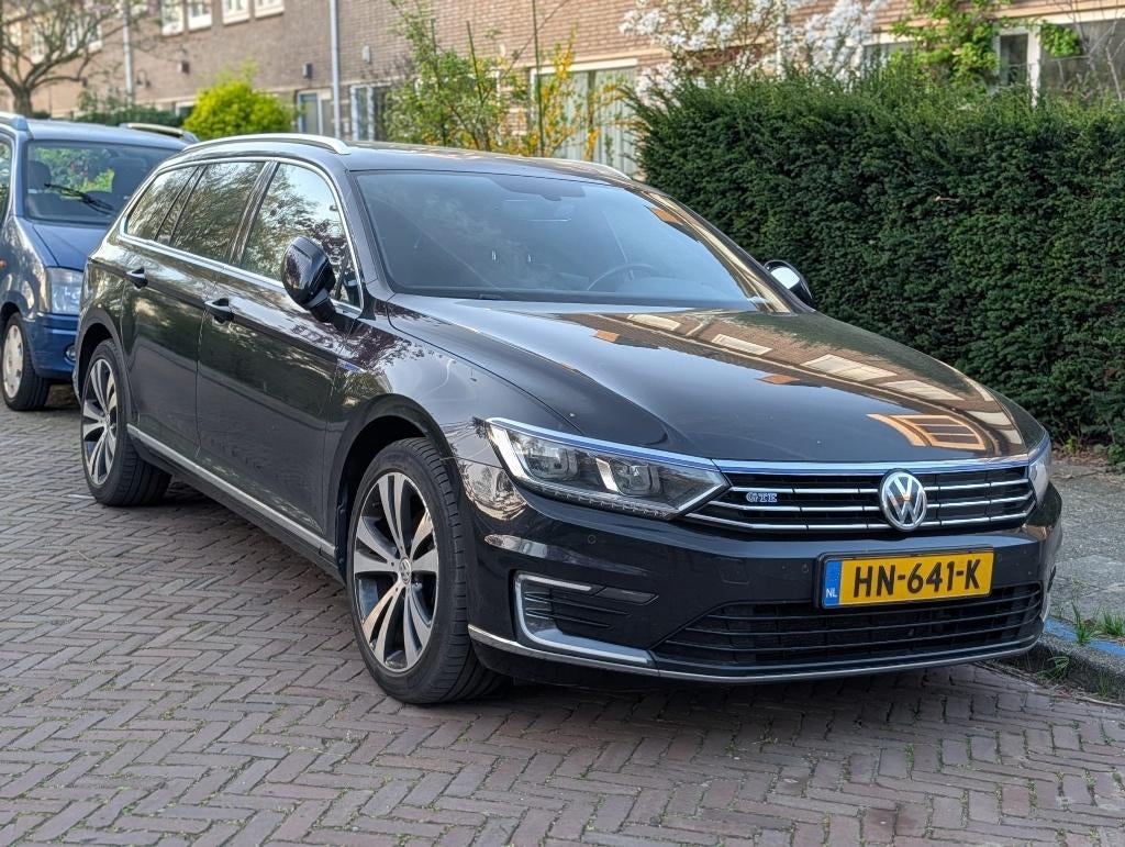 Volkswagen Passat Variant GTE Highline Executive Plus 2015, Auto's, Lichtsensor, Zwart, Leder en Stof, Zwart